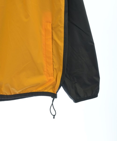 PLAY COMME des GARCONS เสื้อพาร์กาภูเขา