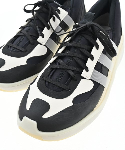 Y-3 รองเท้าผ้าใบ