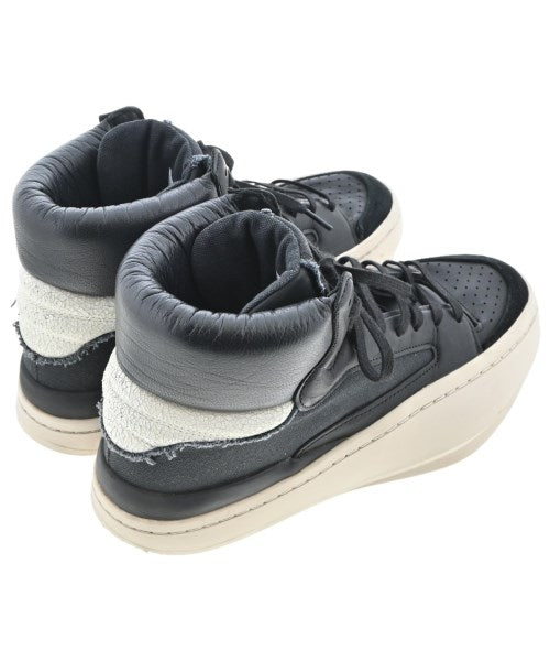 Y-3 รองเท้าผ้าใบ