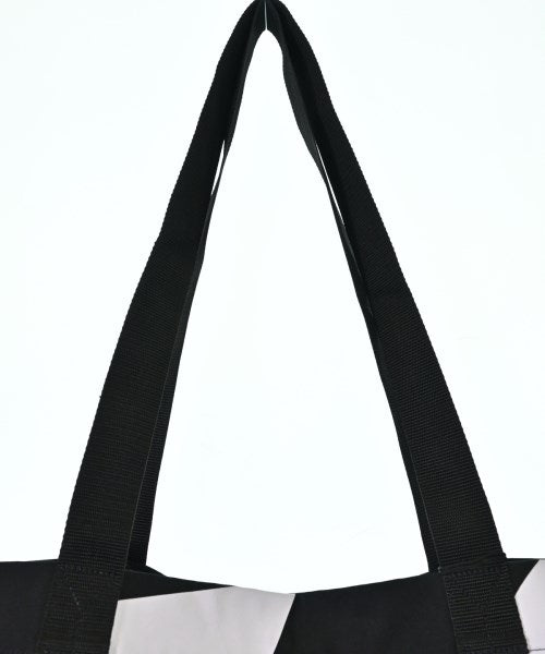 Y-3 กระเป๋าถือขนาดใหญ่