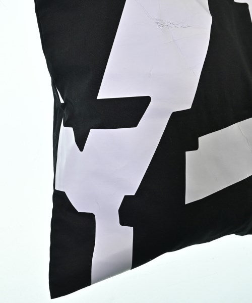 Y-3 กระเป๋าถือขนาดใหญ่