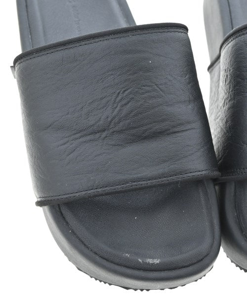 Y-3 รองเท้าแตะ