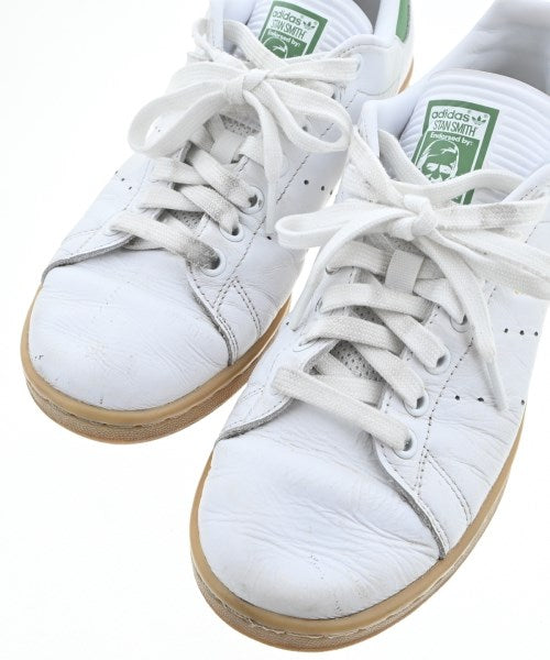 adidas รองเท้าผ้าใบ