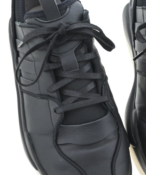 Y-3 รองเท้าผ้าใบ