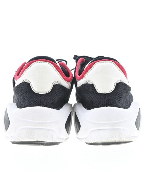 Y-3 รองเท้าผ้าใบ