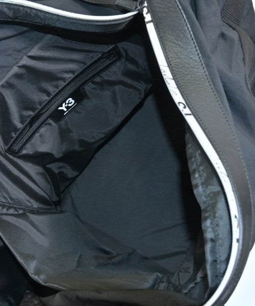 Y-3 กระเป๋าใส่อุปกรณ์ขนาดใหญ่