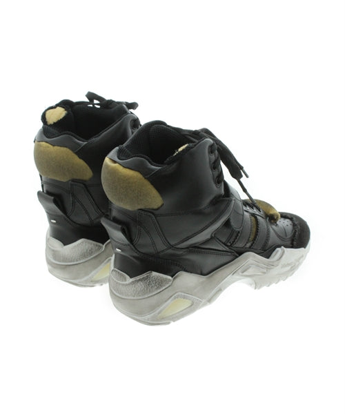 Maison Margiela รองเท้าผ้าใบ