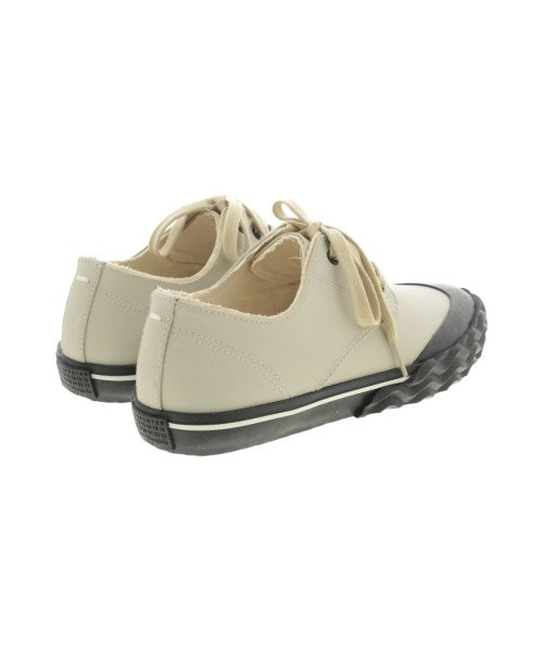 Maison Margiela รองเท้าผ้าใบ