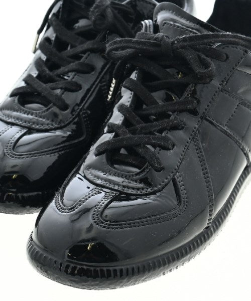 Maison Margiela รองเท้าผ้าใบ