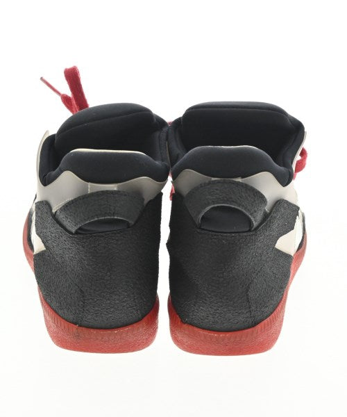 Maison Margiela รองเท้าผ้าใบ