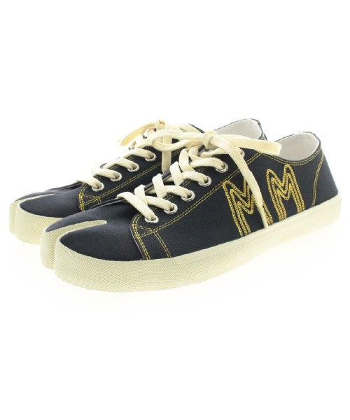 Maison Margiela รองเท้าผ้าใบ