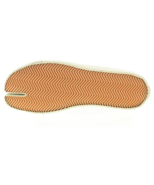 Maison Margiela รองเท้าผ้าใบ