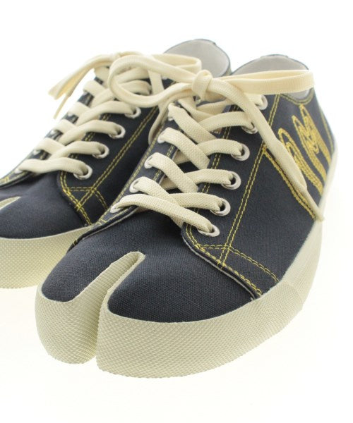 Maison Margiela รองเท้าผ้าใบ