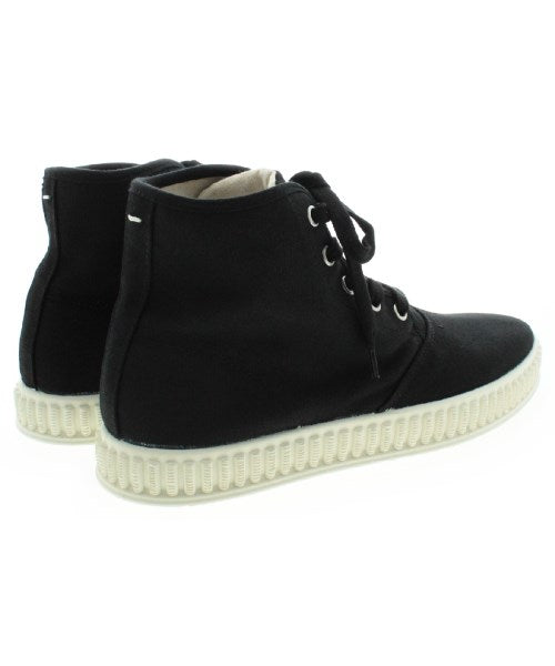 Maison Margiela รองเท้าผ้าใบ