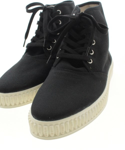 Maison Margiela รองเท้าผ้าใบ