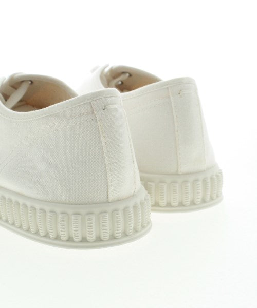 Maison Margiela รองเท้าผ้าใบ