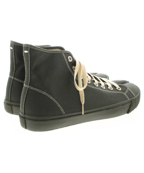 Maison Margiela รองเท้าผ้าใบ