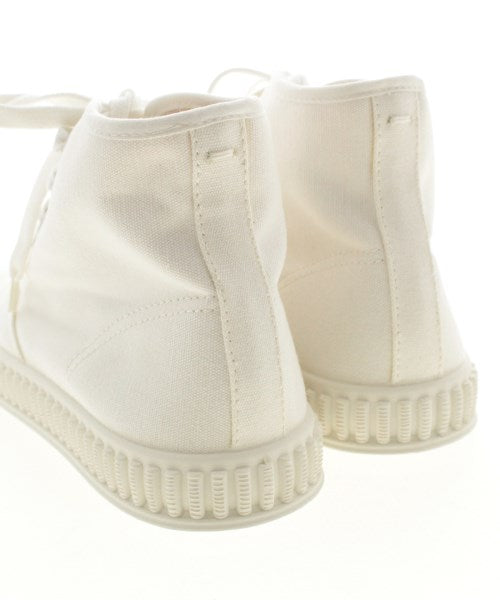 Maison Margiela รองเท้าผ้าใบ
