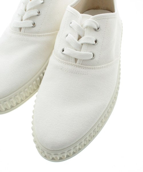 Maison Margiela รองเท้าผ้าใบ