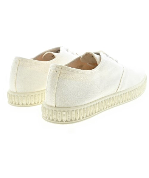 Maison Margiela รองเท้าผ้าใบ