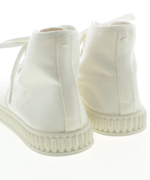 Maison Margiela รองเท้าผ้าใบ