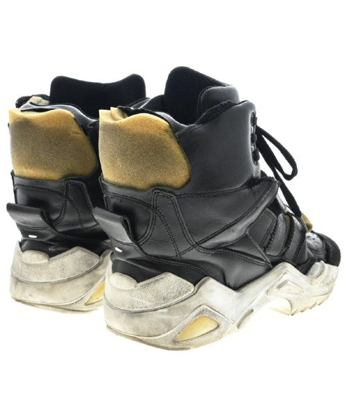 Maison Margiela รองเท้าผ้าใบ