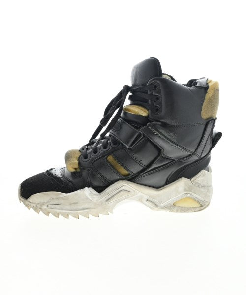 Maison Margiela รองเท้าผ้าใบ