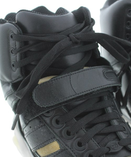 Maison Margiela รองเท้าผ้าใบ