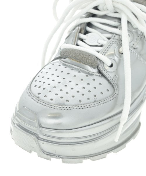Maison Margiela รองเท้าผ้าใบ