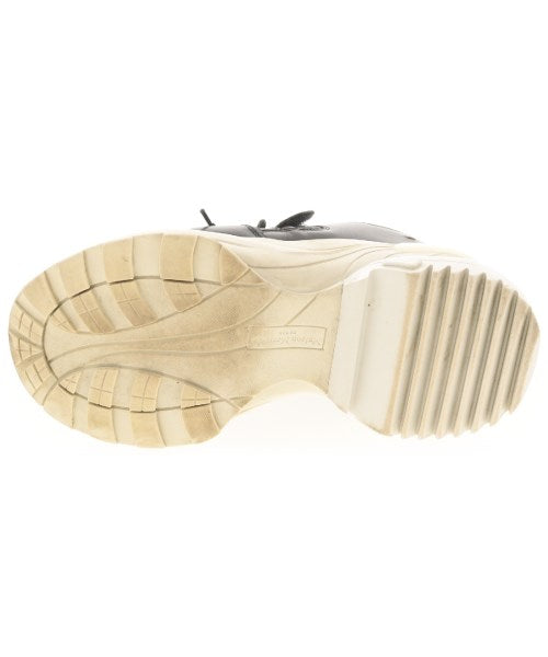 Maison Margiela รองเท้าผ้าใบ