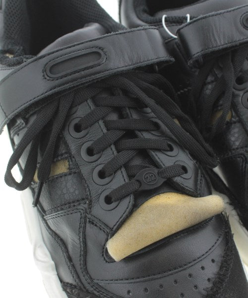 Maison Margiela รองเท้าผ้าใบ
