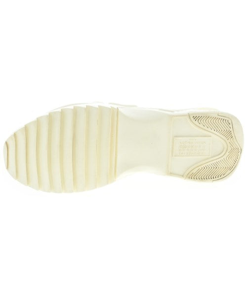 Maison Margiela รองเท้าผ้าใบ