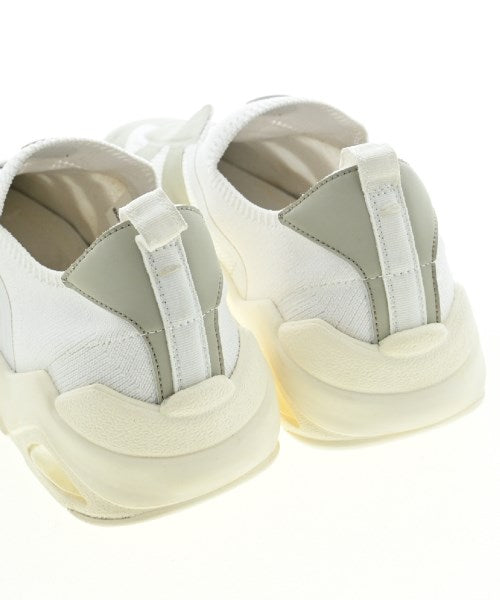 Maison Margiela รองเท้าผ้าใบ