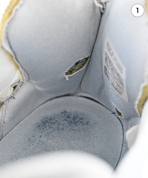 Maison Margiela รองเท้าผ้าใบ