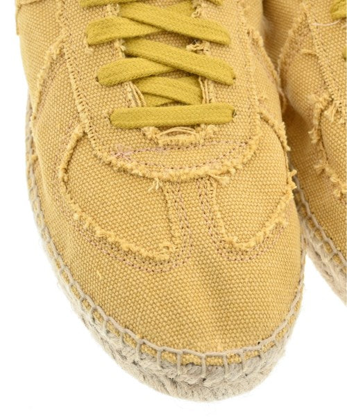 Maison Margiela รองเท้าผ้าใบ