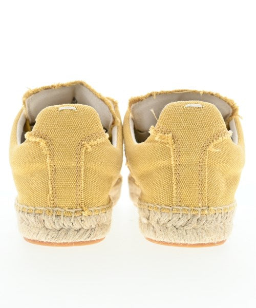 Maison Margiela รองเท้าผ้าใบ