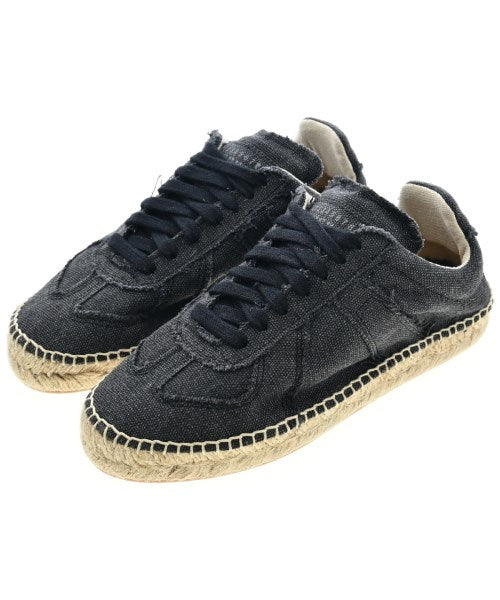 Maison Margiela รองเท้าผ้าใบ