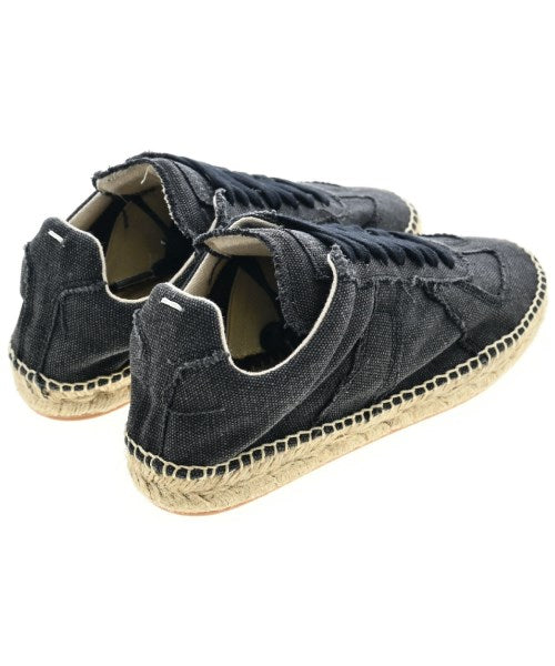 Maison Margiela รองเท้าผ้าใบ
