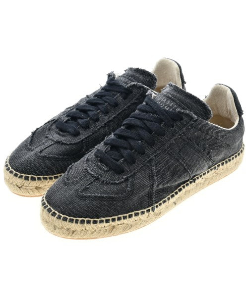 Maison Margiela รองเท้าผ้าใบ