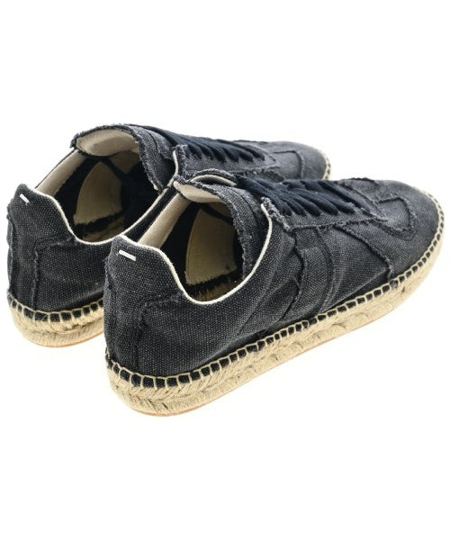 Maison Margiela รองเท้าผ้าใบ
