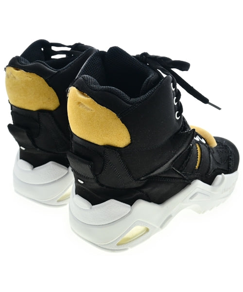 Maison Margiela รองเท้าผ้าใบ