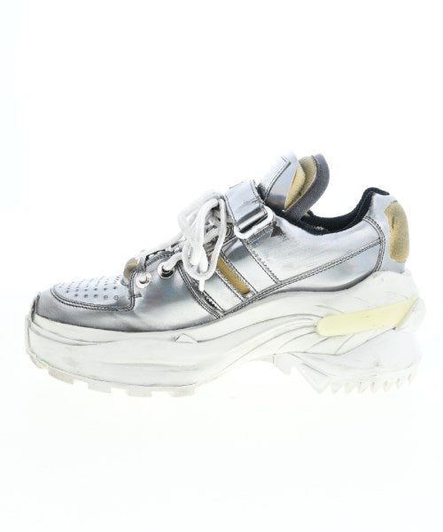 Maison Margiela รองเท้าผ้าใบ