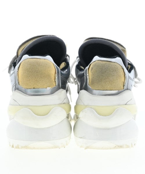Maison Margiela รองเท้าผ้าใบ