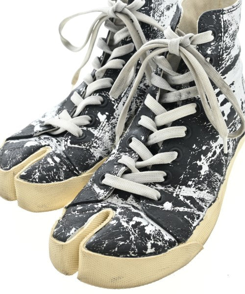 Maison Margiela รองเท้าผ้าใบ