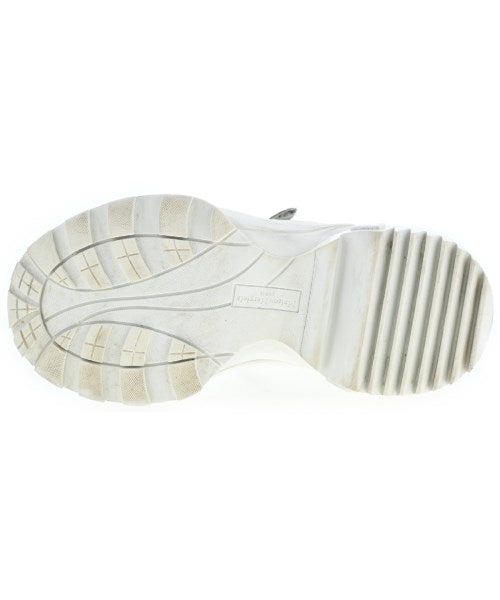 Maison Margiela รองเท้าผ้าใบ