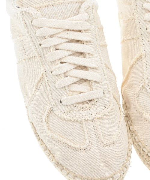 Maison Margiela รองเท้าผ้าใบ