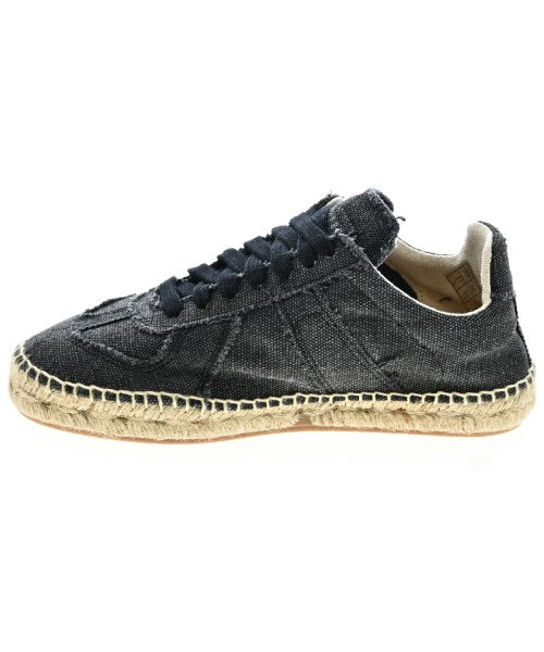 Maison Margiela รองเท้าผ้าใบ