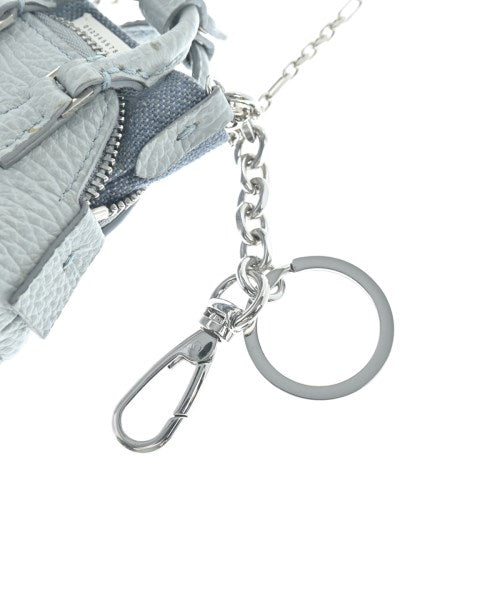 Maison Margiela เครื่องประดับบนกระเป๋า