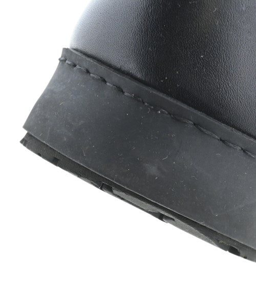 Maison Margiela รองเท้าผ้าใบ