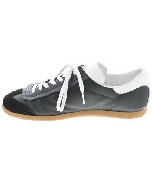 Maison Margiela รองเท้าผ้าใบ